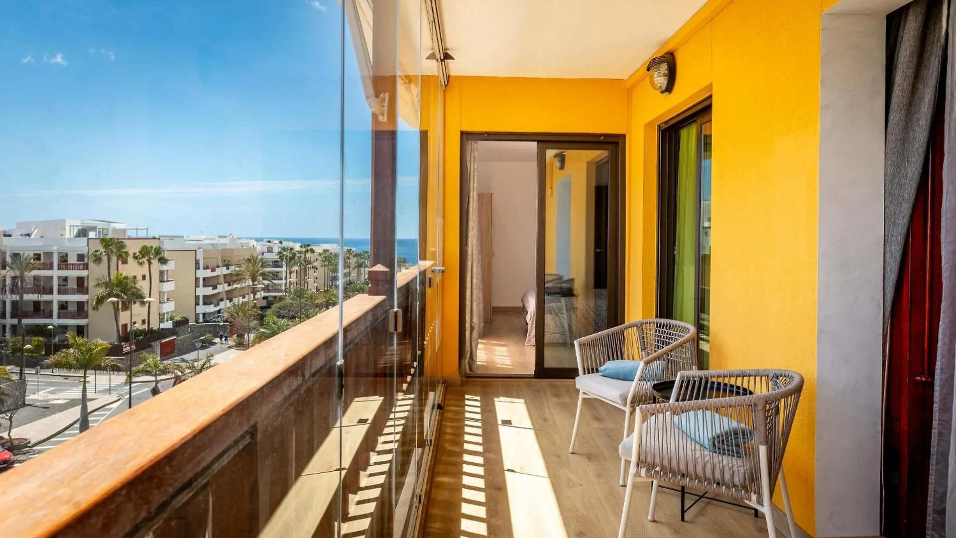 Sunset Palm Mar - Family Friendly Suites Apartment Palm-mar