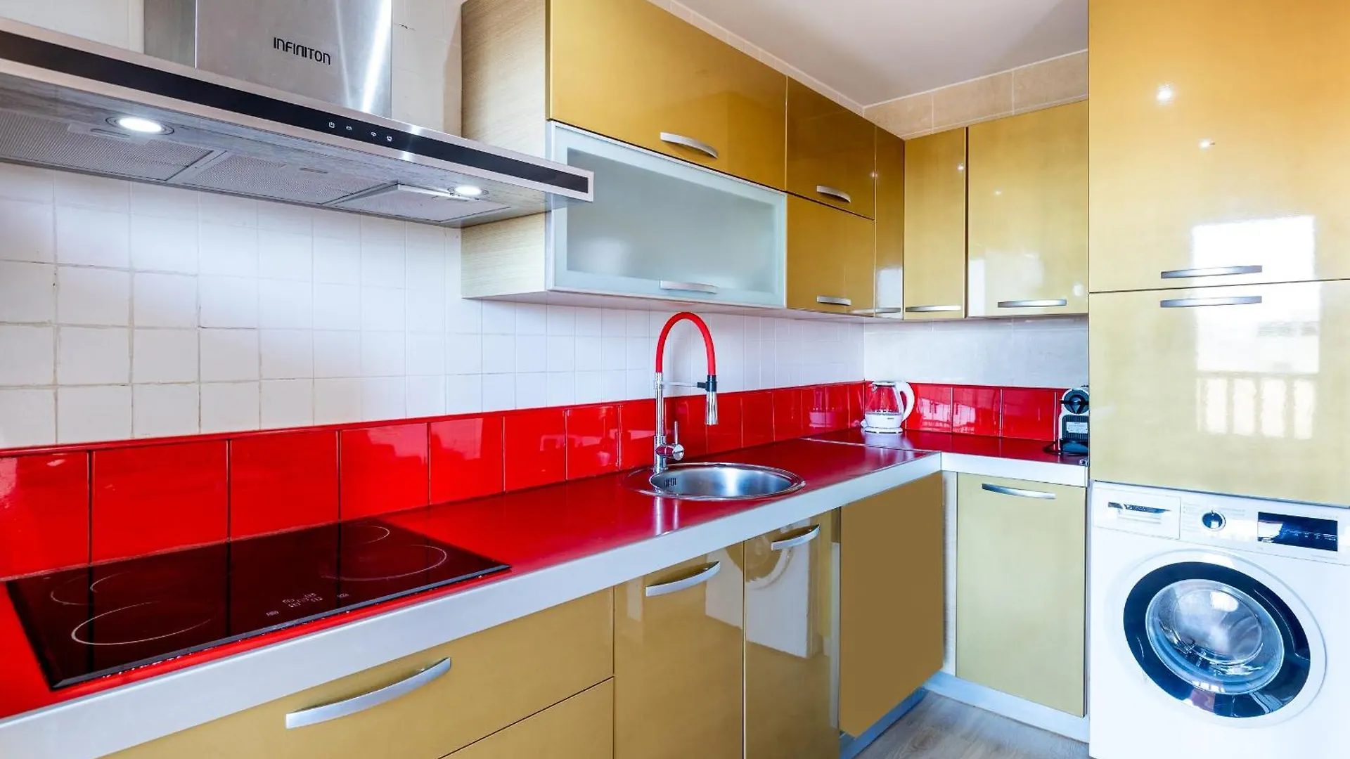 Sunset Palm Mar - Family Friendly Suites